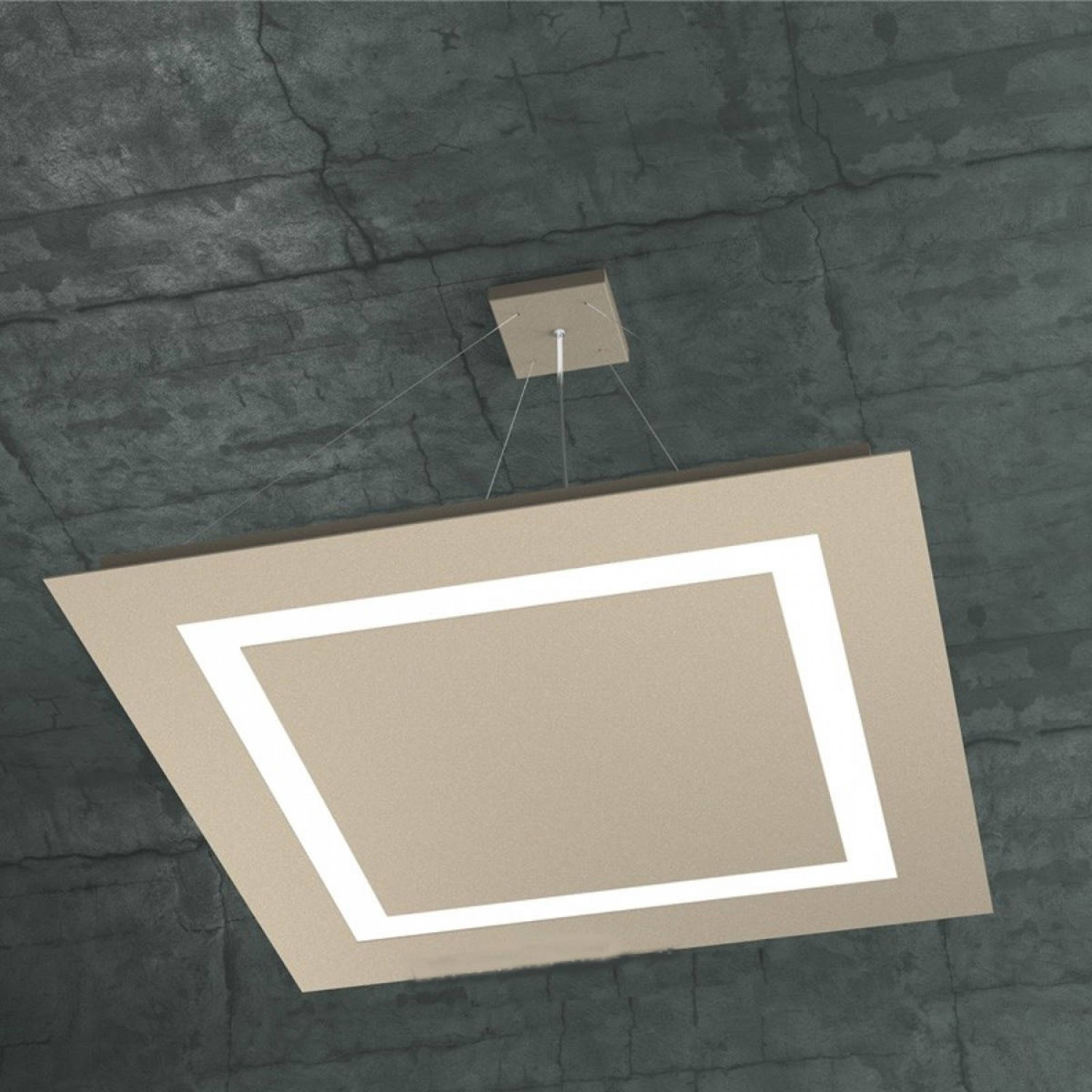 Sospensione Dal Design Moderno Dalla Forma Quadrata Con Struttura In Metallo Verniciato Disponibile In Diverse Finiture Di Colorazione 4 Luci A Led 2g11 Pierlux Illuminazione