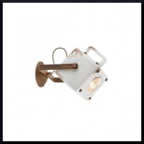 Applique interamente realizzata a mano dal design ricercato, 1 luce 53W ( E27 ), disponibile in varie colorazioni.  