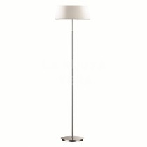 Piantana dal design moderno con montatura in cromo con paralume. 2 luci (E14, 40W).