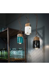 Sospensione in ceramica dal design ricercato, 1 luce 30W ( E27 ), disponibile in varie colorazioni.  