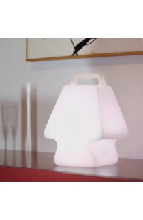 Esclusiva  lampada  da  tavolo da interno con finitura Bianca,  1 luce 15W ( E27 )