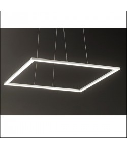 Sospensione LED 80W 9600lm, con montatura in alluminio verniciato bianco gofrato. Tonalità di luce 3000K.