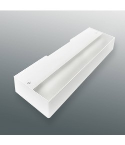 Applique minimale  in acciaio di colore bianco con luce a led ( 11W ) integrata, diffusore in policarbonato satinato