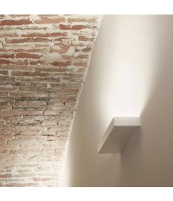 Applique minimale  in acciaio di colore bianco con luce a led ( 14W ) integrata, diffusore in policarbonato satinato