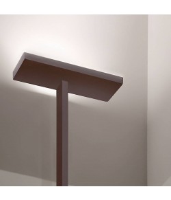 Lampada da terra minimale con finitura in bianco ( disponibile anche in altre colorazioni ), luce a led ( 21W )