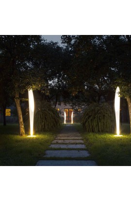 Lampada da terra per esterno con base in polietilene verniciato bianco e diffusore in polietilene traslucido, 1 luce 20W (E27) 