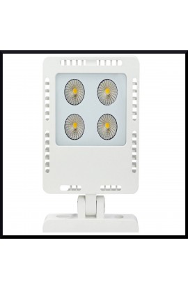 Moderno Proiettore a Led integrato con struttura in alluminio pressofuso verniciato bianco, 45W ( 4100lm - 3000°k ) Certificazione IP65 e Garanzia 5 anni.